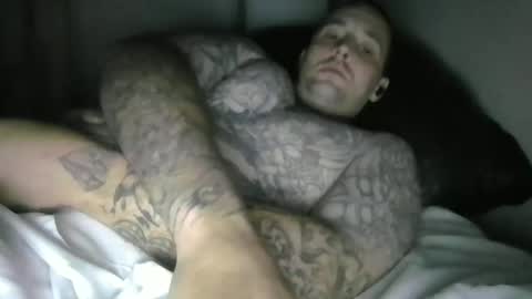 Snapshot of bennetsinit chatting on 01-05-25, 09:37 smokin n cammin online show from 01-05-25, 09:37