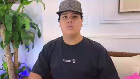 Snapshot of bennett_alejoo chatting on 06-17-26, 06:31 bennett_alejoo online show from 06-17-26, 06:31
