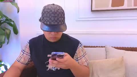 Snapshot of bennett_alejoo chatting on 07-03-26, 06:58 bennett_alejoo online show from 07-03-26, 06:58