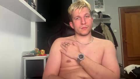 Snapshot of bennydemon chatting on 04-03-26, 03:04 bennydemon online show from 04-03-26, 03:04