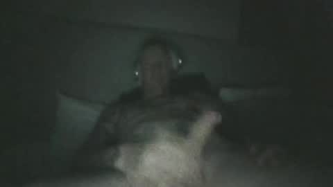 Snapshot of bennyinbrissy chatting on 01-16-26, 05:28 bennyinbrissy online show from 01-16-26, 05:28