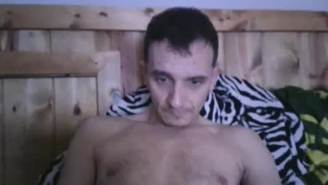 Snapshot of bennymn chatting on 12-31-24, 04:16 benny and innocentvixon online show from 12-31-24, 04:16