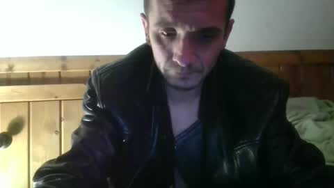 Snapshot of bennymn chatting on 12-15-25, 04:06 benny and innocentvixon online show from 12-15-25, 04:06