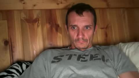 Snapshot of bennymn chatting on 06-07-26, 05:06 benny and innocentvixon online show from 06-07-26, 05:06