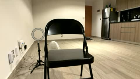 Snapshot of benthebodybuilder chatting on 06-24-26, 04:11 Ben Braxton online show from 06-24-26, 04:11