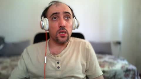 Snapshot of bentish chatting on 07-18-26, 08:18 bentish online show from 07-18-26, 08:18
