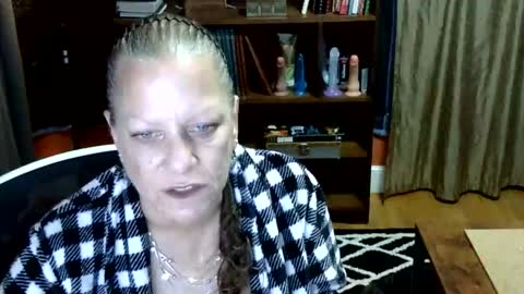 Snapshot of bentmountain chatting on 03-12-26, 01:56 DeniseDavid online show from 03-12-26, 01:56