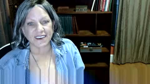 Snapshot of bentmountain chatting on 04-12-26, 03:22 DeniseDavid online show from 04-12-26, 03:22