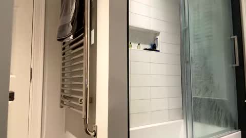 benz10001 online show from 11-04-25, 11:15