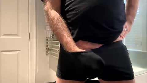 benz10001 online show from 11-16-25, 04:12