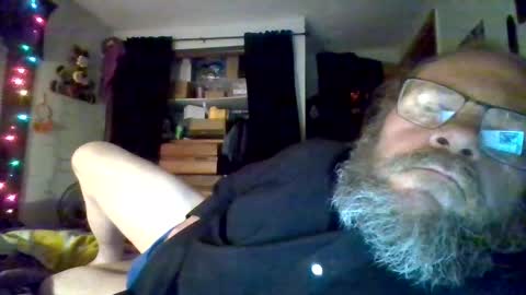 Snapshot of bergeeric1970 chatting on 05-08-26, 04:07 bergeeric1970 online show from 05-08-26, 04:07