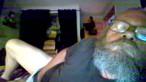 Snapshot of bergeeric1970 chatting on 06-13-26, 05:38 bergeeric1970 online show from 06-13-26, 05:38