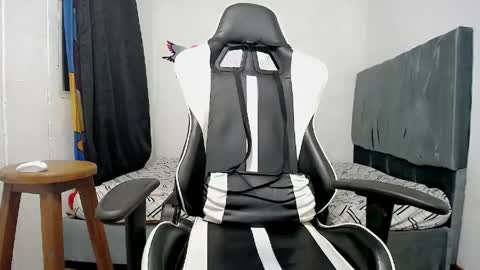 Bergon77 online show from 04-14-26, 05:57