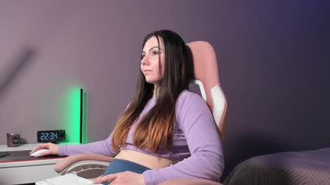 BeriesNiks online show from 12-18-24, 03:33