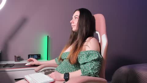 BeriesNiks online show from 12-20-24, 02:38