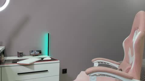 BeriesNiks online show from 02-24-25, 02:58