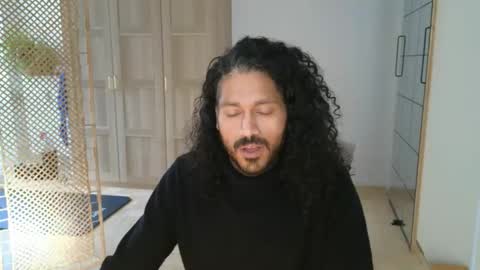 Snapshot of berlinz900 chatting on 10-19-25, 08:37 berlinz900 online show from 10-19-25, 08:37