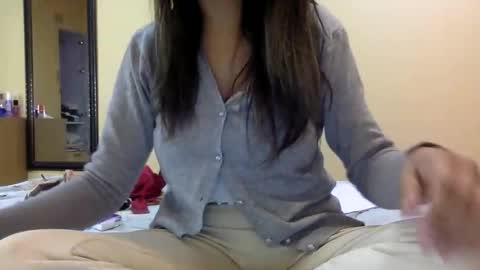 tixxie  online show from 11-10-25, 11:53