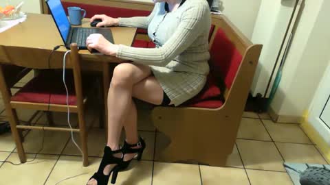 Bernadetanylon online show from 02-14-26, 07:16