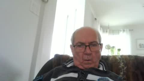 bernard1102 online show from 06-19-26, 01:04