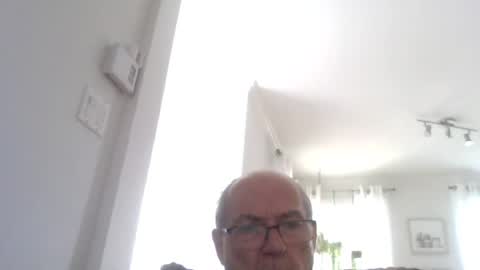 bernard1102 online show from 07-03-26, 04:13