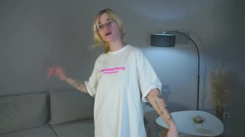 berneicemcqueeney online show from 12-03-25, 10:57