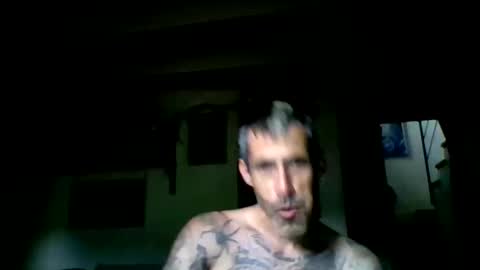 Snapshot of bernichaos77 chatting on 05-14-26, 04:58 bernichaos77 online show from 05-14-26, 04:58
