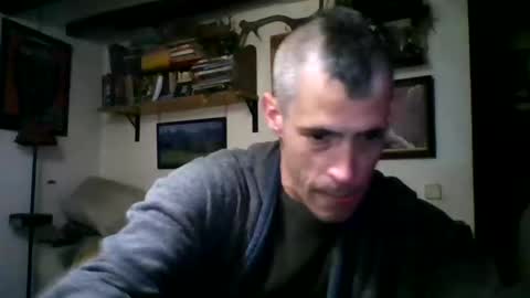 bernichaoss77 online show from 12-31-24, 11:49