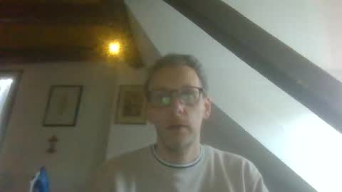 Snapshot of bernie484237 chatting on 06-04-26, 05:52 Bernie online show from 06-04-26, 05:52