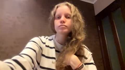Sophia online show from 10-21-25, 11:33