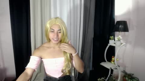 Snapshot of berry_shantal chatting on 02-22-26, 02:13 berry_shantal online show from 02-22-26, 02:13