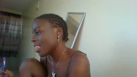 Juicey online show from 04-08-26, 01:55