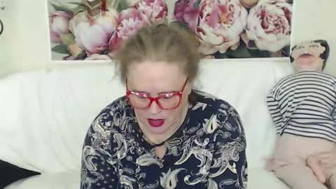 BerryShickX online show from 11-06-25, 07:42