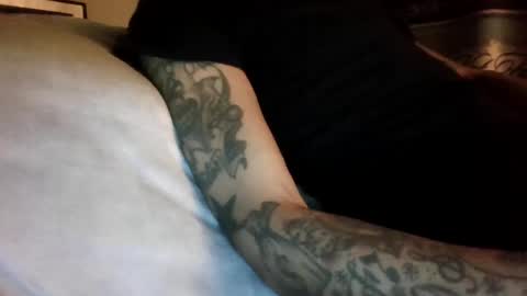 Snapshot of bertdollaz757 chatting on 10-24-25, 03:58 ToxicPipe757 online show from 10-24-25, 03:58