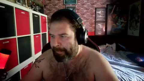 Snapshot of bertirally15 chatting on 04-06-26, 03:24 bertirally15 online show from 04-06-26, 03:24