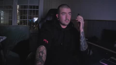 berto3389 online show from 12-05-25, 08:27