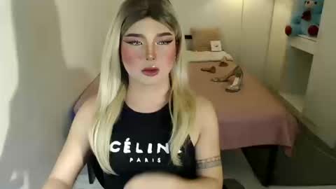 Snapshot of bestgirljulia chatting on 09-23-25, 09:29 bestgirljulia online show from 09-23-25, 09:29