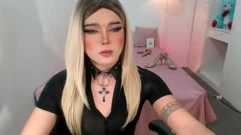 Snapshot of bestgirljulia chatting on 10-09-25, 01:03 bestgirljulia online show from 10-09-25, 01:03