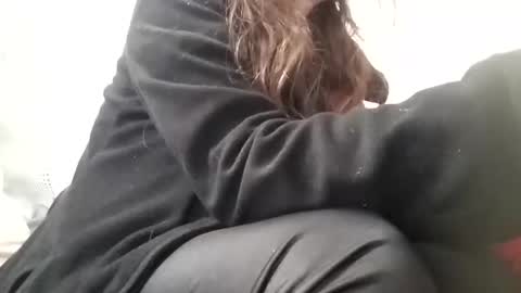 - online show from 03-09-25, 11:47