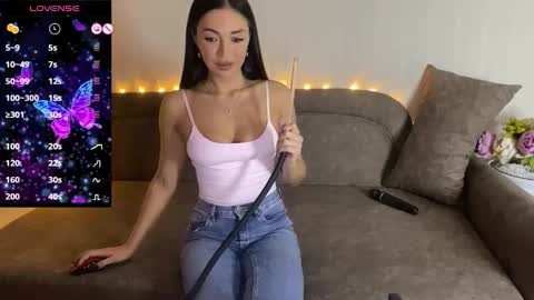 Snapshot of bestteya chatting on 12-01-25, 09:42 Teya online show from 12-01-25, 09:42