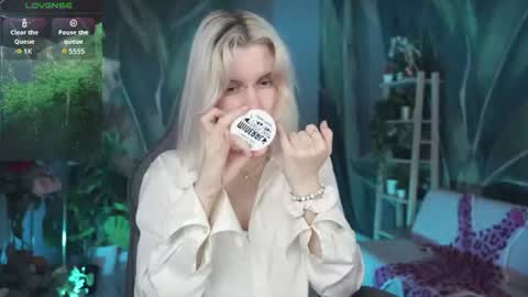 Snapshot of bethanycloud chatting on 07-03-26, 05:36 Bethany online show from 07-03-26, 05:36