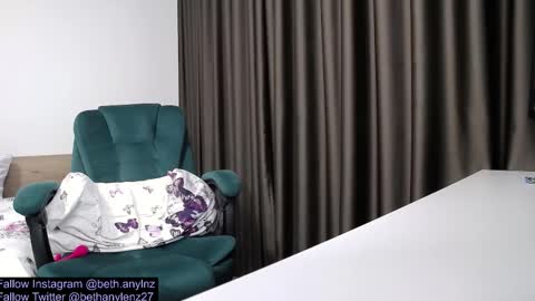 bethanylenz online show from 01-11-26, 03:39