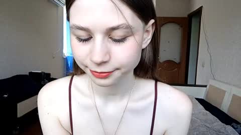 Snapshot of bethkallberg chatting on 06-17-26, 09:12 Leila online show from 06-17-26, 09:12