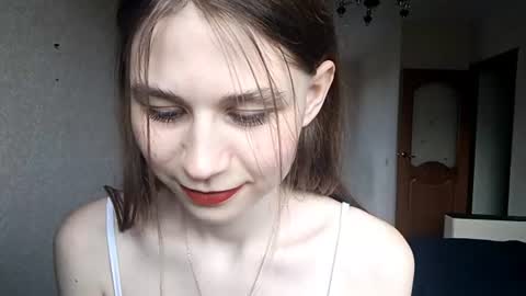 Snapshot of bethkallberg chatting on 06-20-26, 09:12 Leila online show from 06-20-26, 09:12