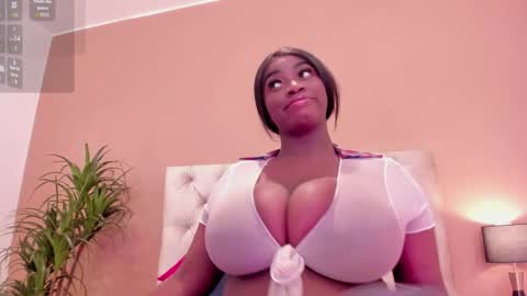 Snapshot of betsybennet chatting on 10-06-25, 01:08 BETSY online show from 10-06-25, 01:08