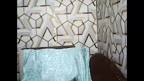 Snapshot of betty_83 chatting on 04-01-26, 02:25 betty_83 online show from 04-01-26, 02:25