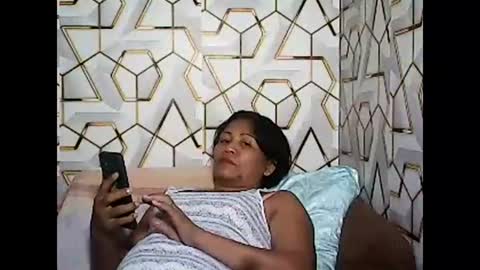 Snapshot of betty_83 chatting on 04-07-26, 11:43 betty_83 online show from 04-07-26, 11:43