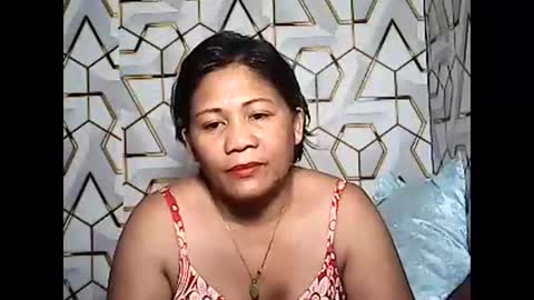 Snapshot of betty_83 chatting on 04-11-26, 01:21 betty_83 online show from 04-11-26, 01:21