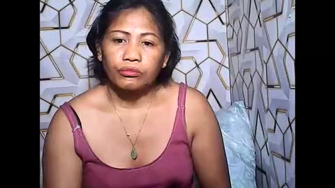 Snapshot of betty_83 chatting on 06-06-26, 11:59 betty_83 online show from 06-06-26, 11:59