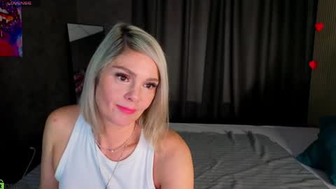 Snapshot of betty_brock chatting on 05-26-26, 01:12 Betty online show from 05-26-26, 01:12